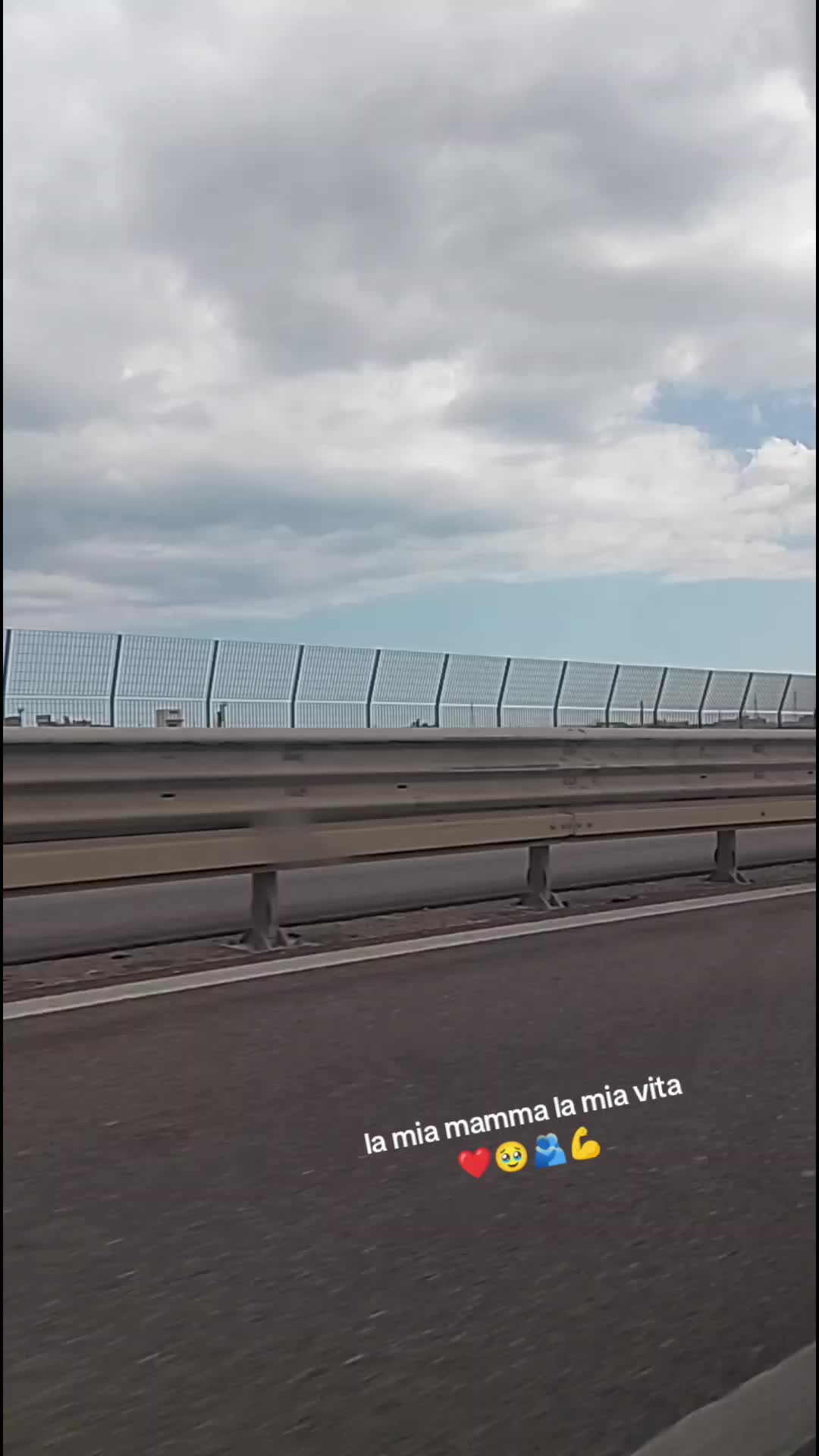 @luciamongelli225
