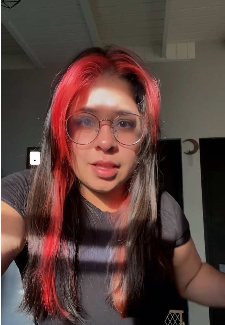 @𝒞𝒽𝒶𝓁𝓎𝑒𝑜𝓃༒