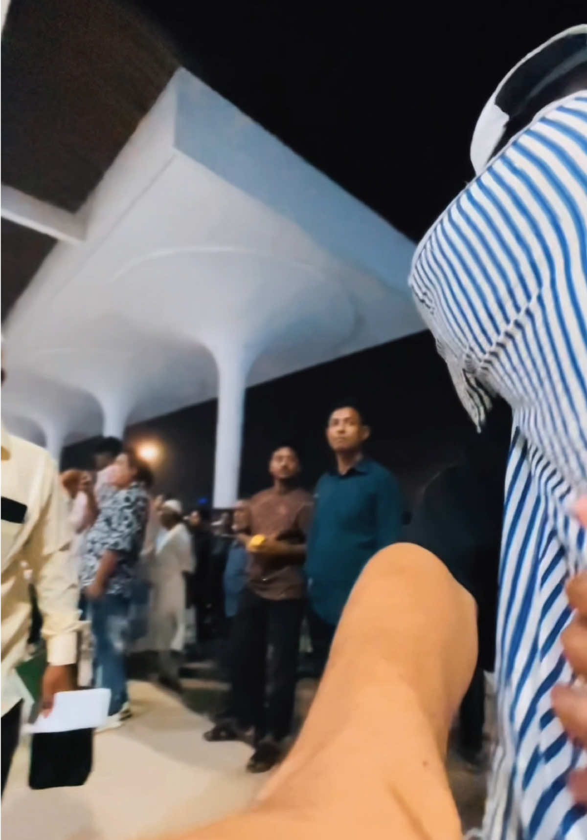 @SHARIF VAI  ⛸️✅