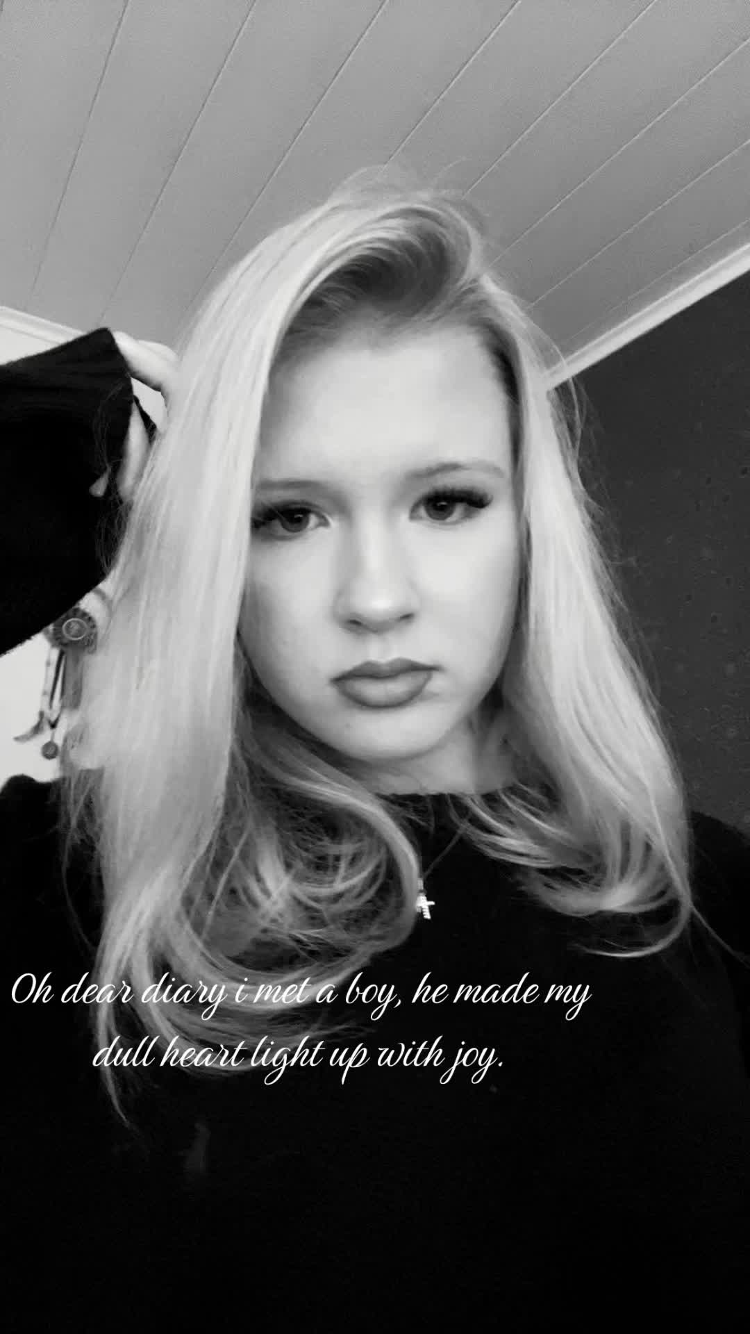 @ℰ𝓂𝒾𝓁𝒾𝒶