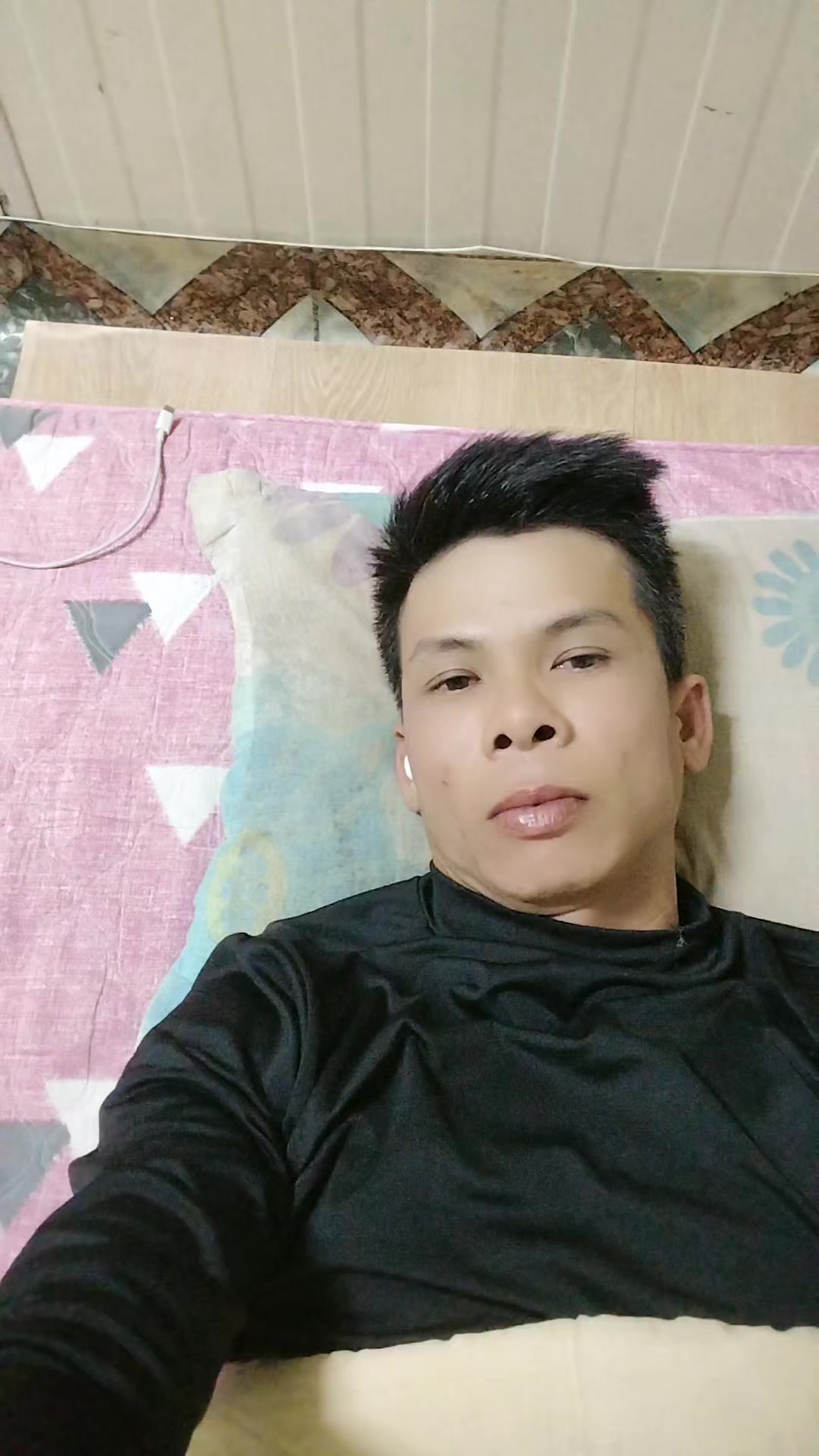 @tr&uacute;c linh1993