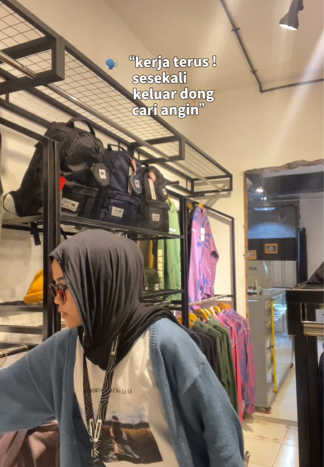 @hooks.store