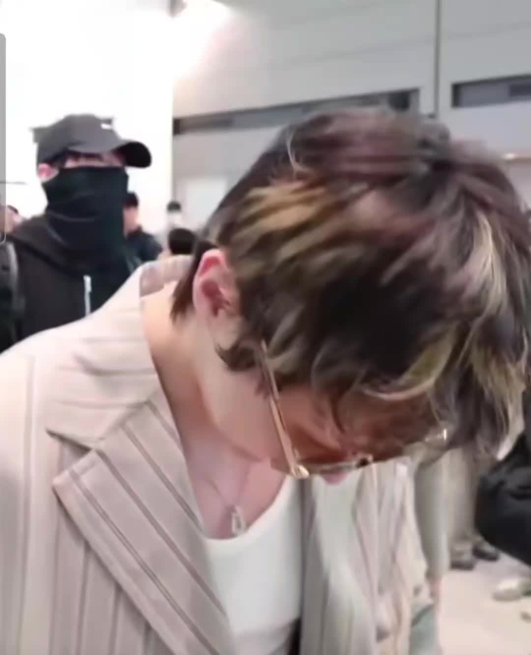 @Jk🥴☉ ⊖ ⊜