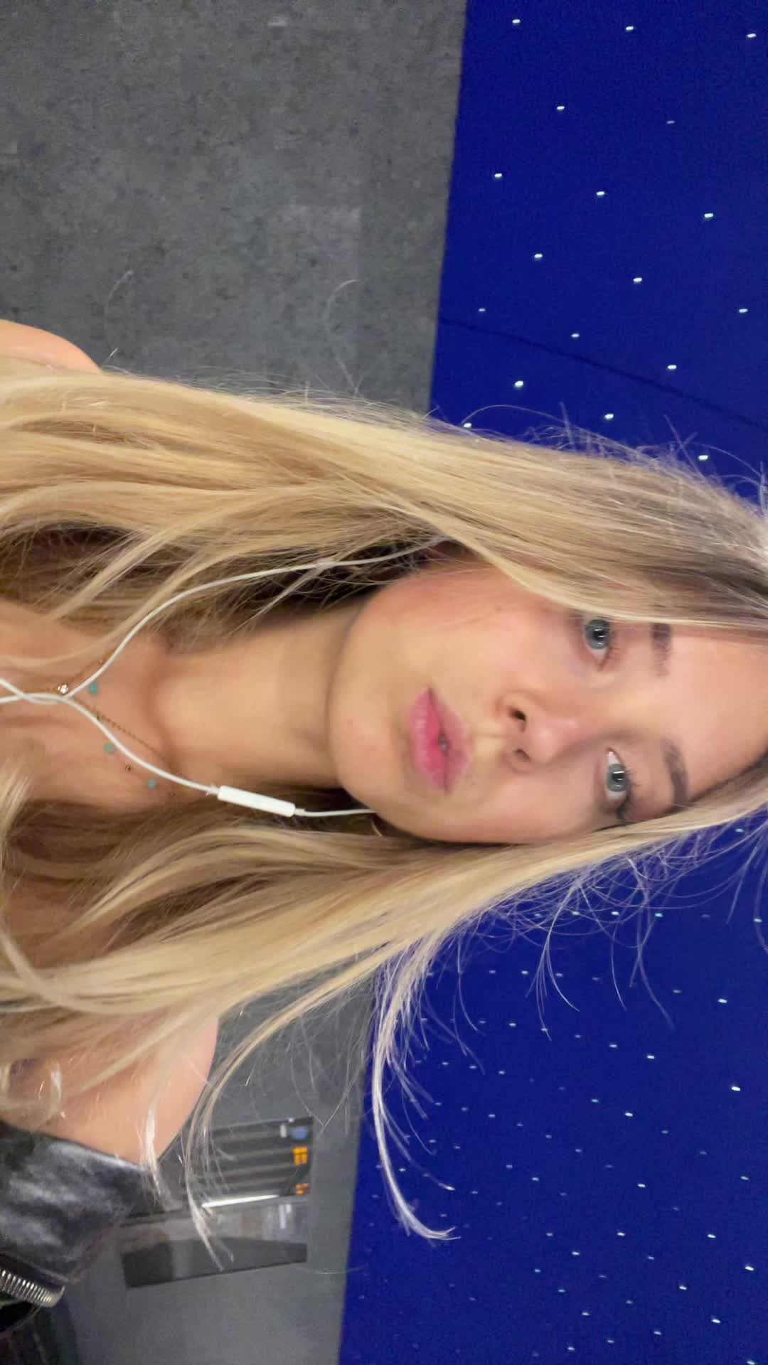 @coralie