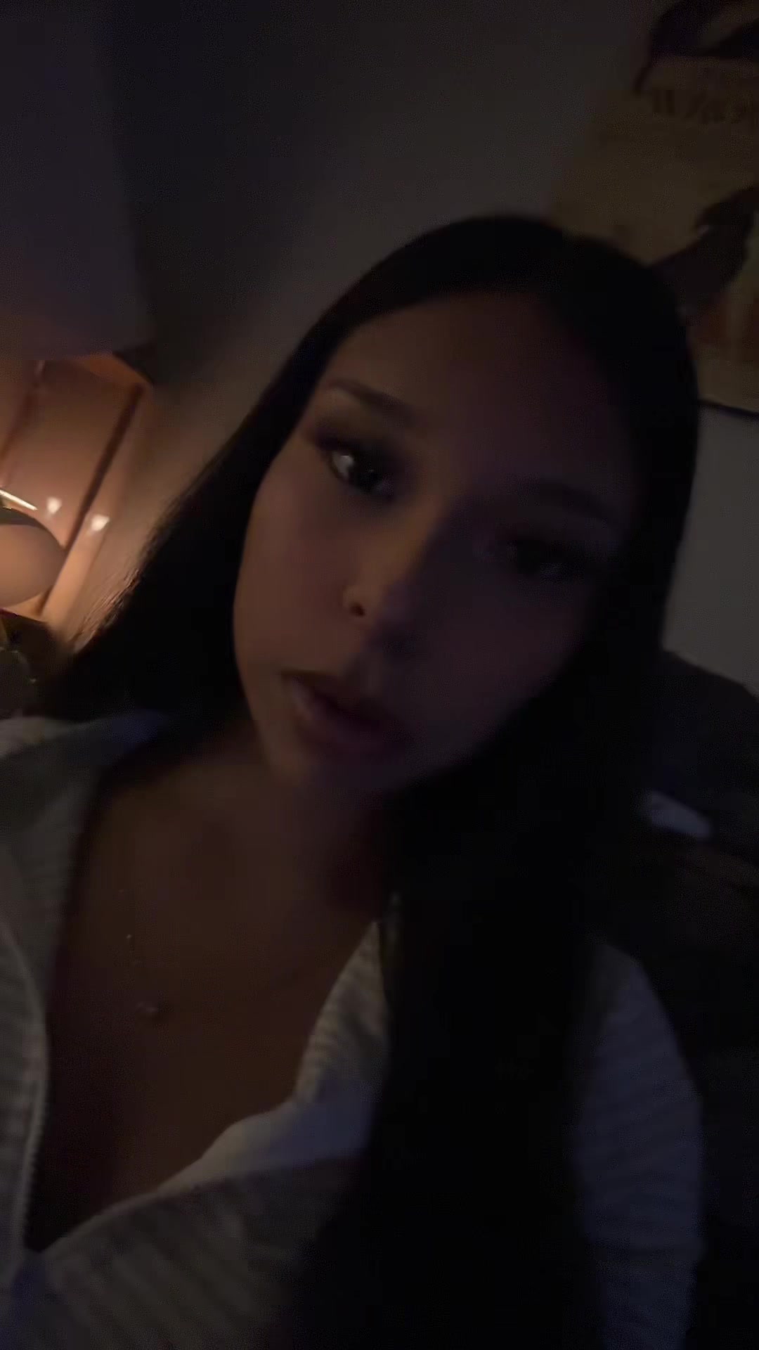 @<2
