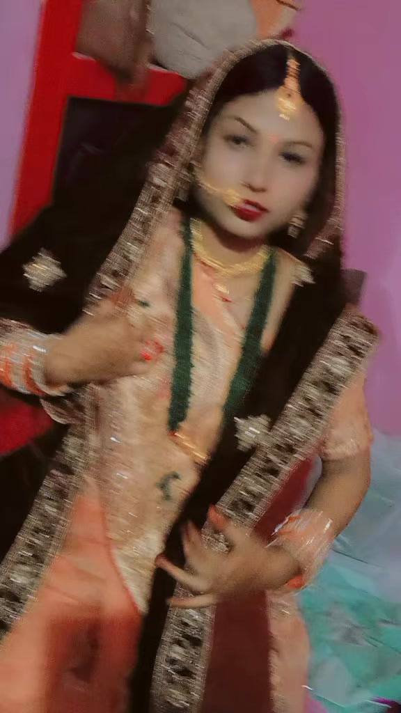 @Aachal✨
