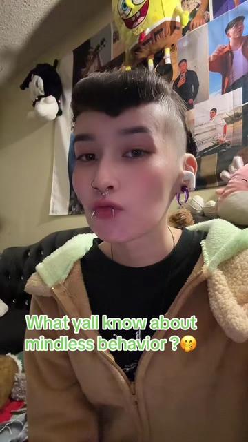 @Vampira