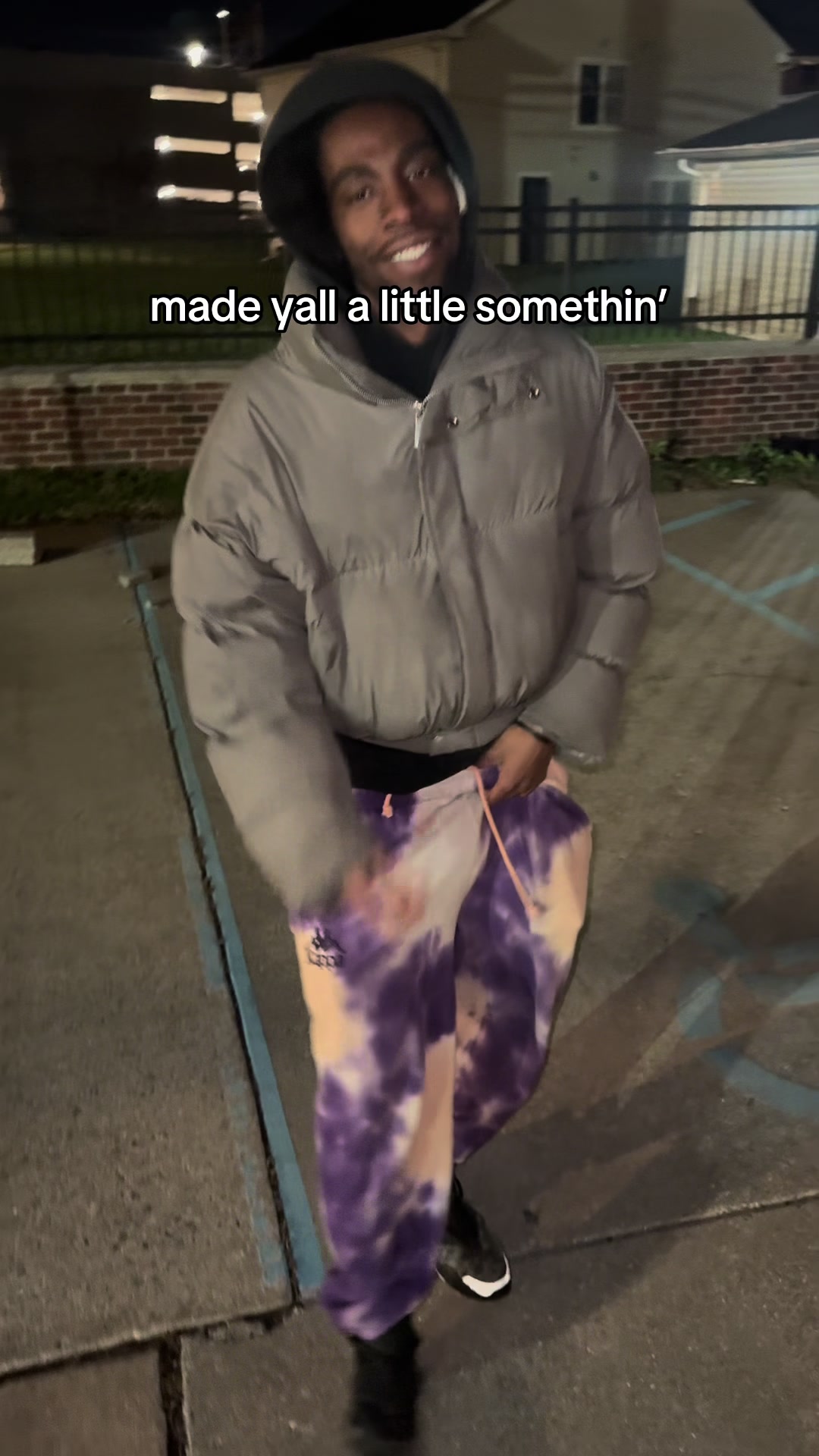 @saucyuglyprettyboi