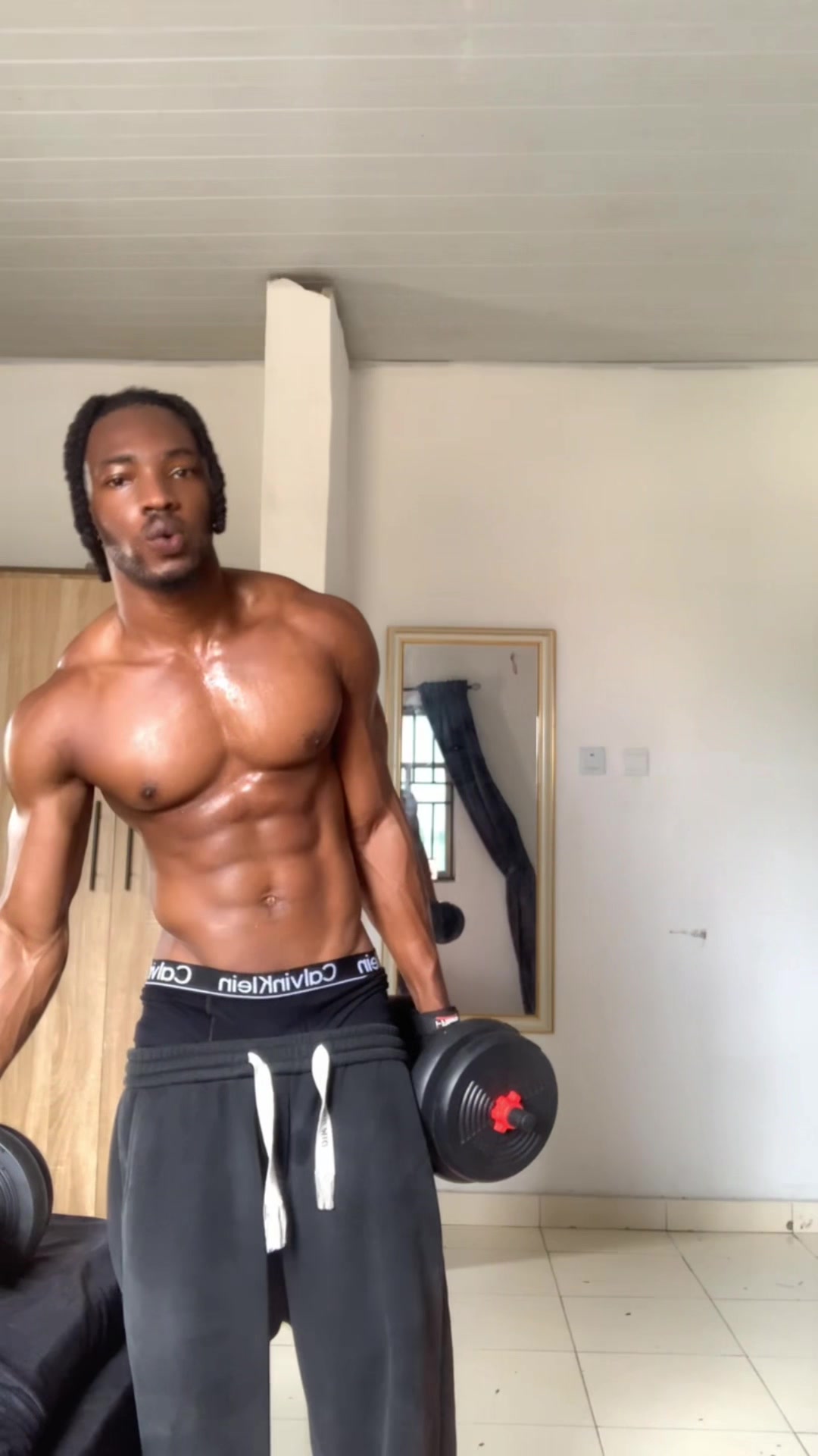 @Thavipa