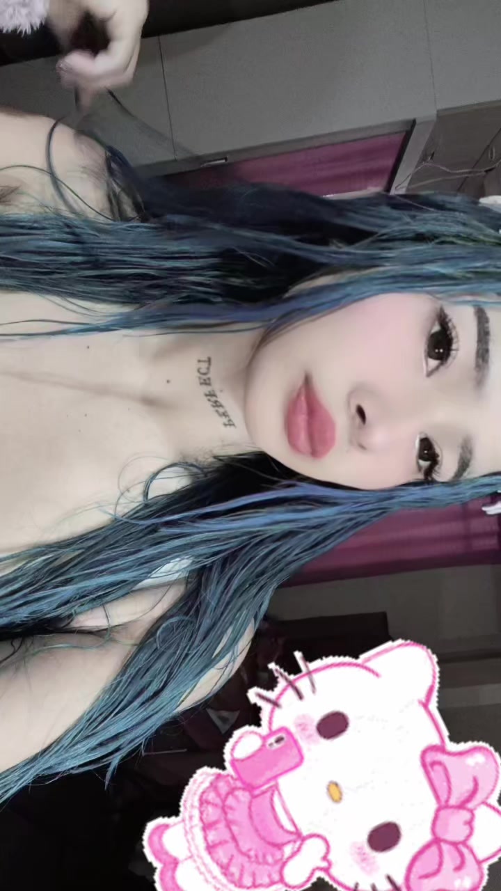 @🐬🐬