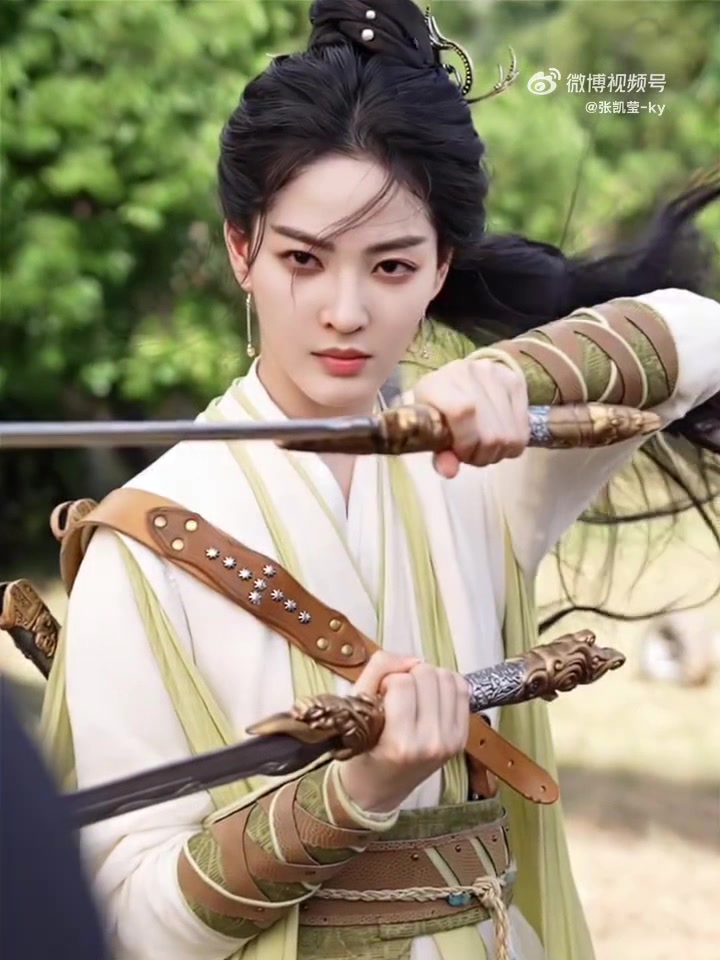 @Daralakornthai นำเข้าชุดจีน汉服