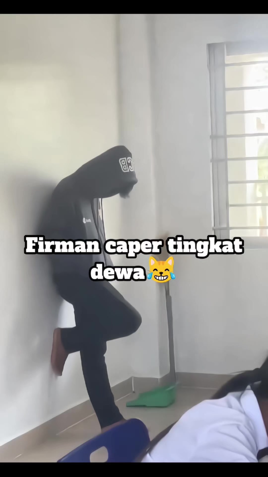 @𝐀𝐧𝐨𝐦𝐚𝐥𝐢 𝐈𝐝