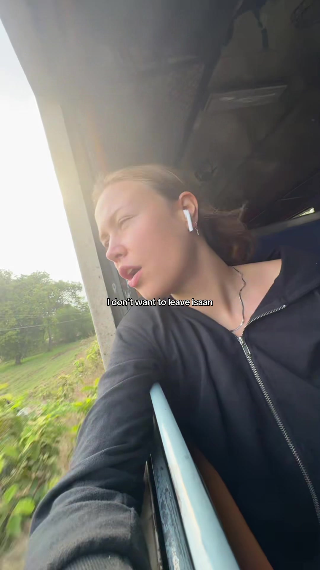 @Sophie | Travel | Business