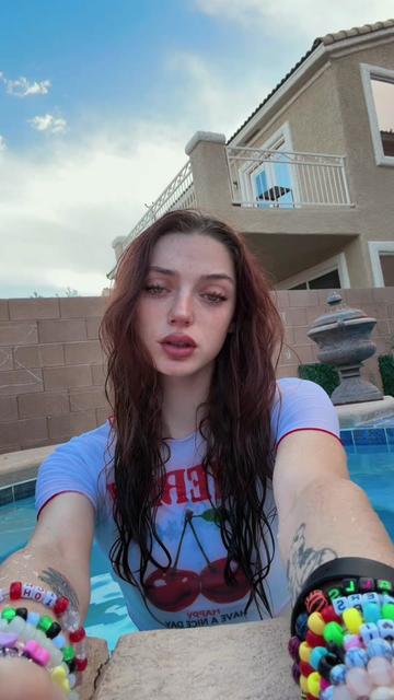 @shroomsq