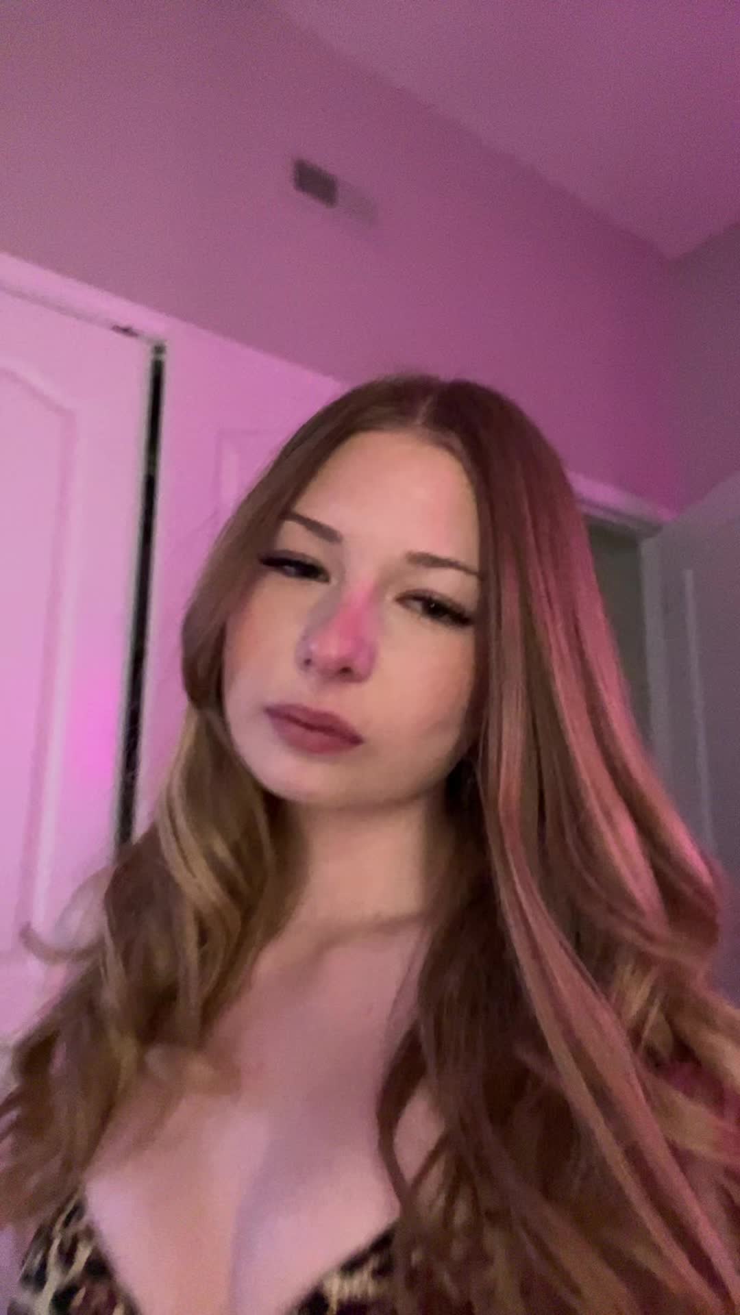 @️
