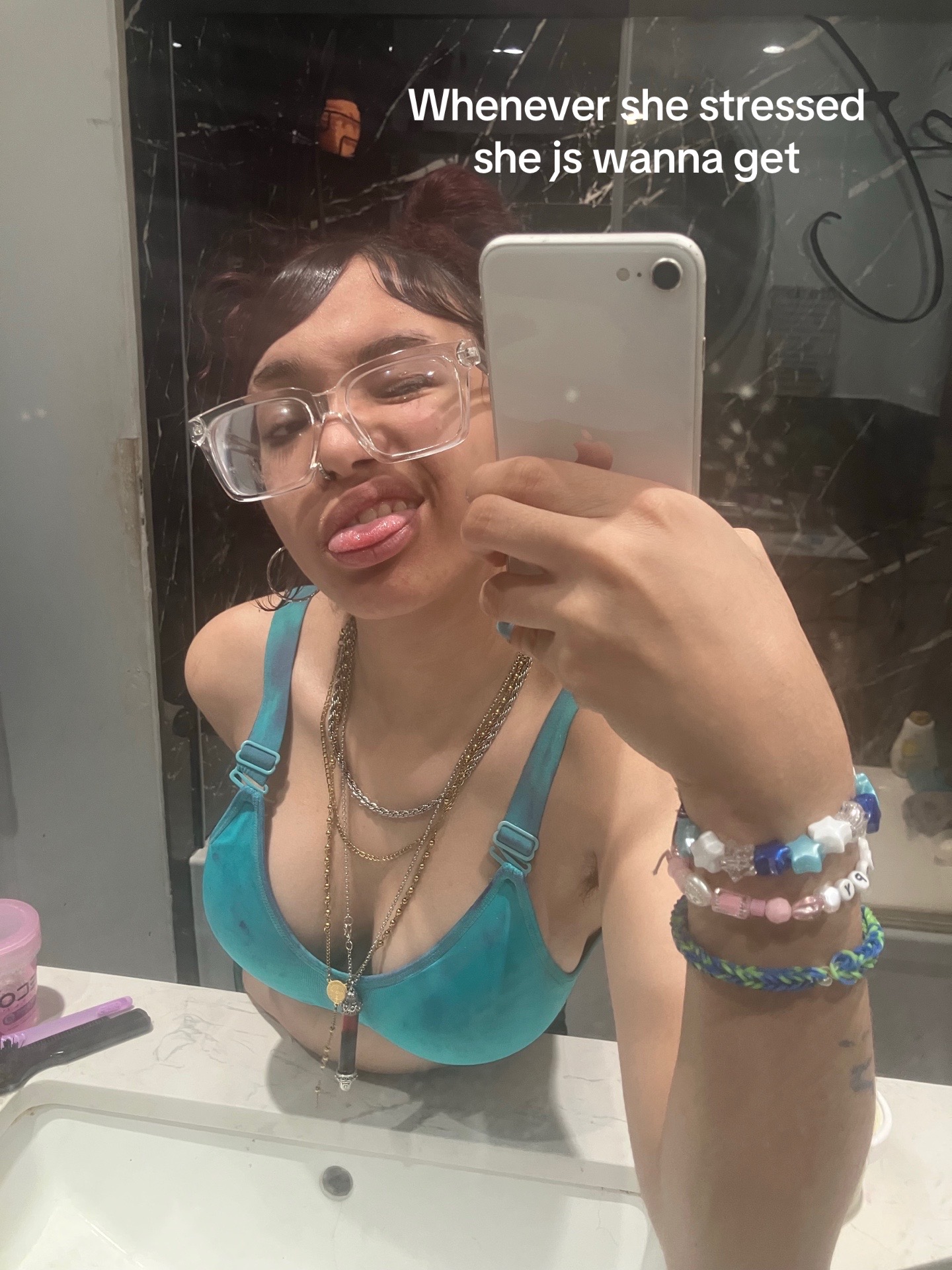 @𝔓𝔬𝔰𝔰𝔢𝔰𝔰𝔢𝔡𝔅𝔢𝔞𝔲𝔱𝔶