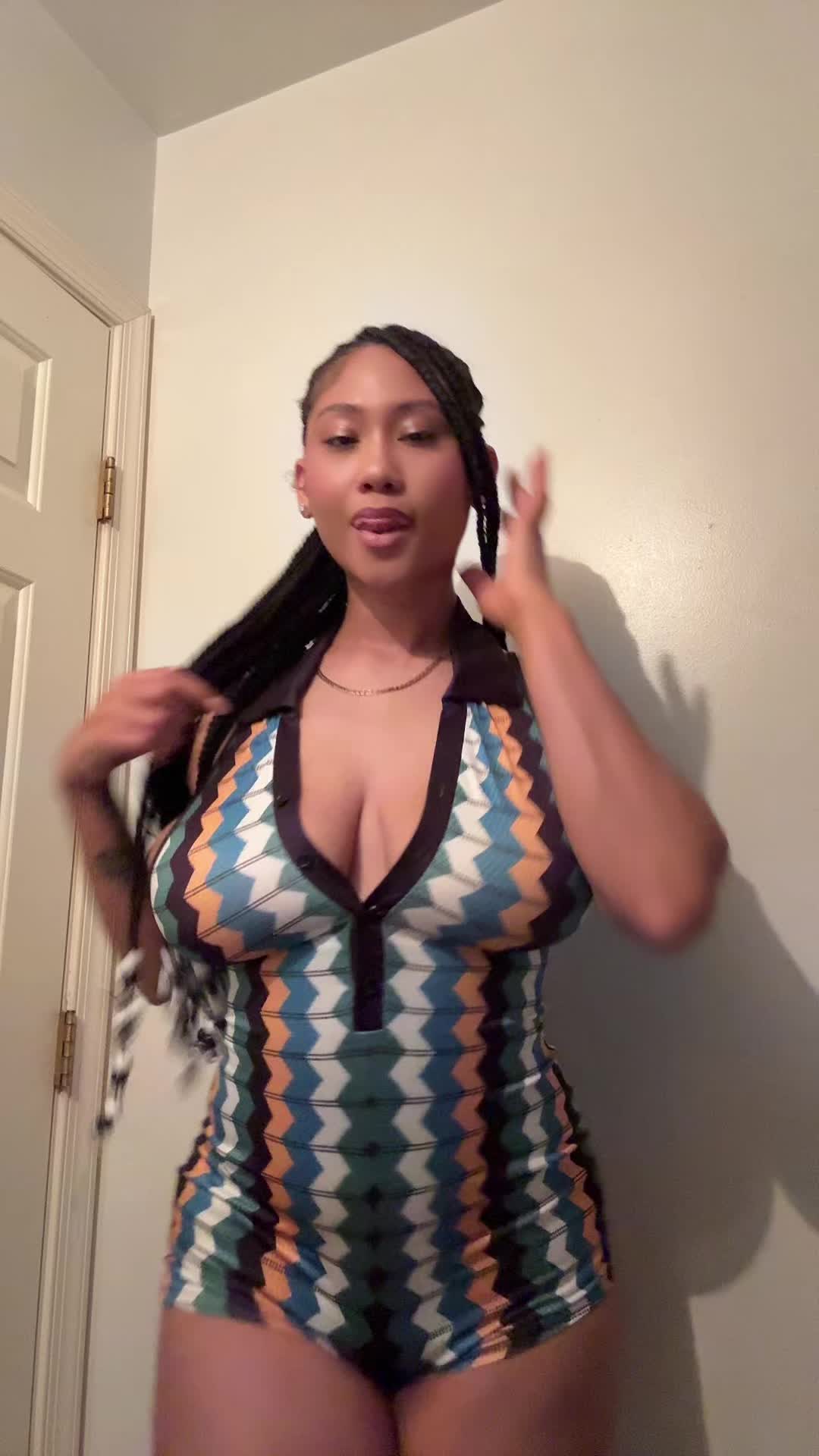 @ateallthewayuptf 🤤