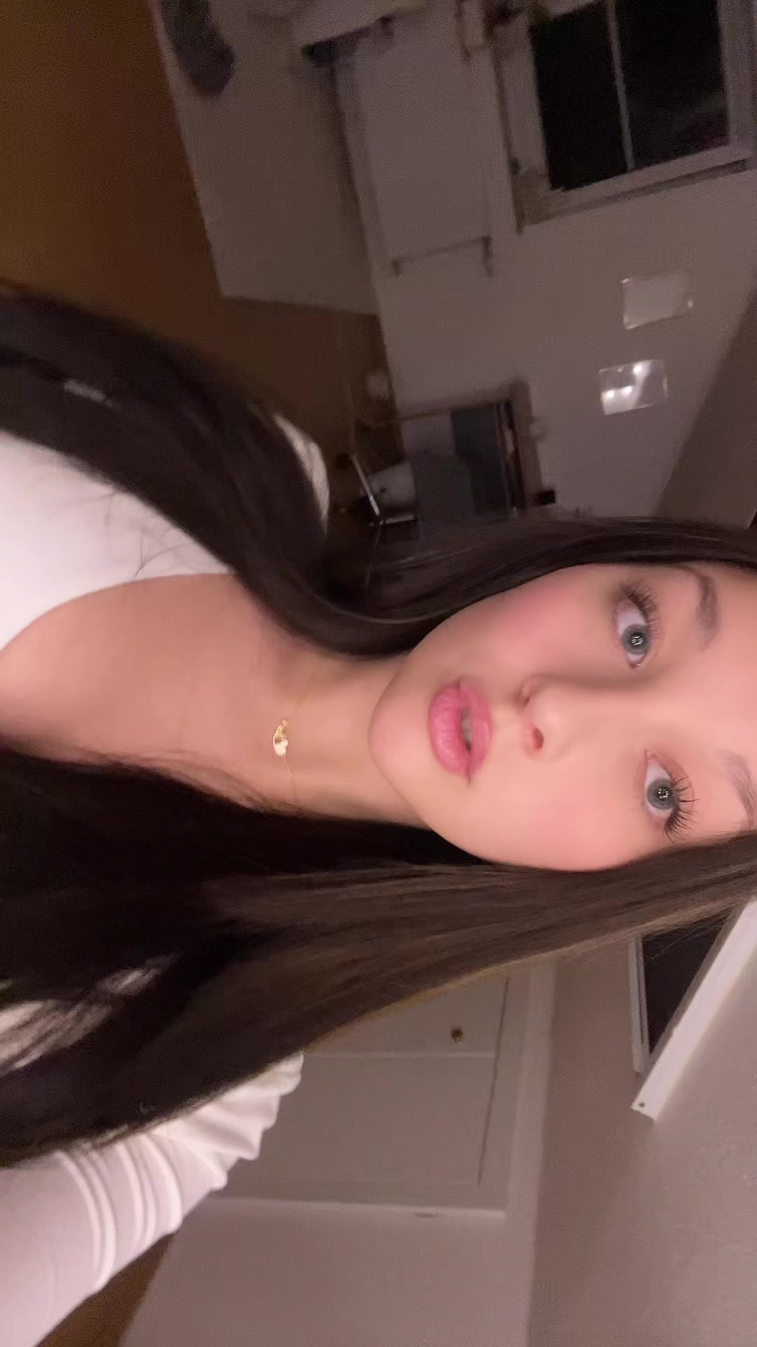 @jolie_zlr
