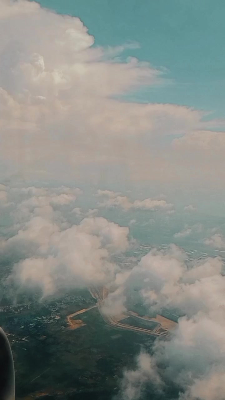 @𝓢𝓽𝓸𝓻𝔂🥀