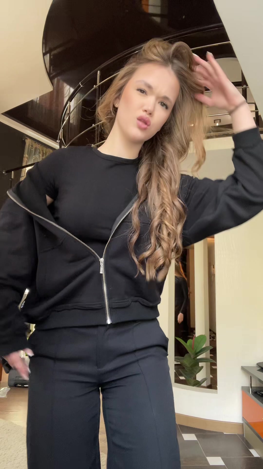 @ксюндель