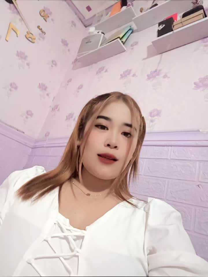 @LA,  Ella🕊️🕊️
