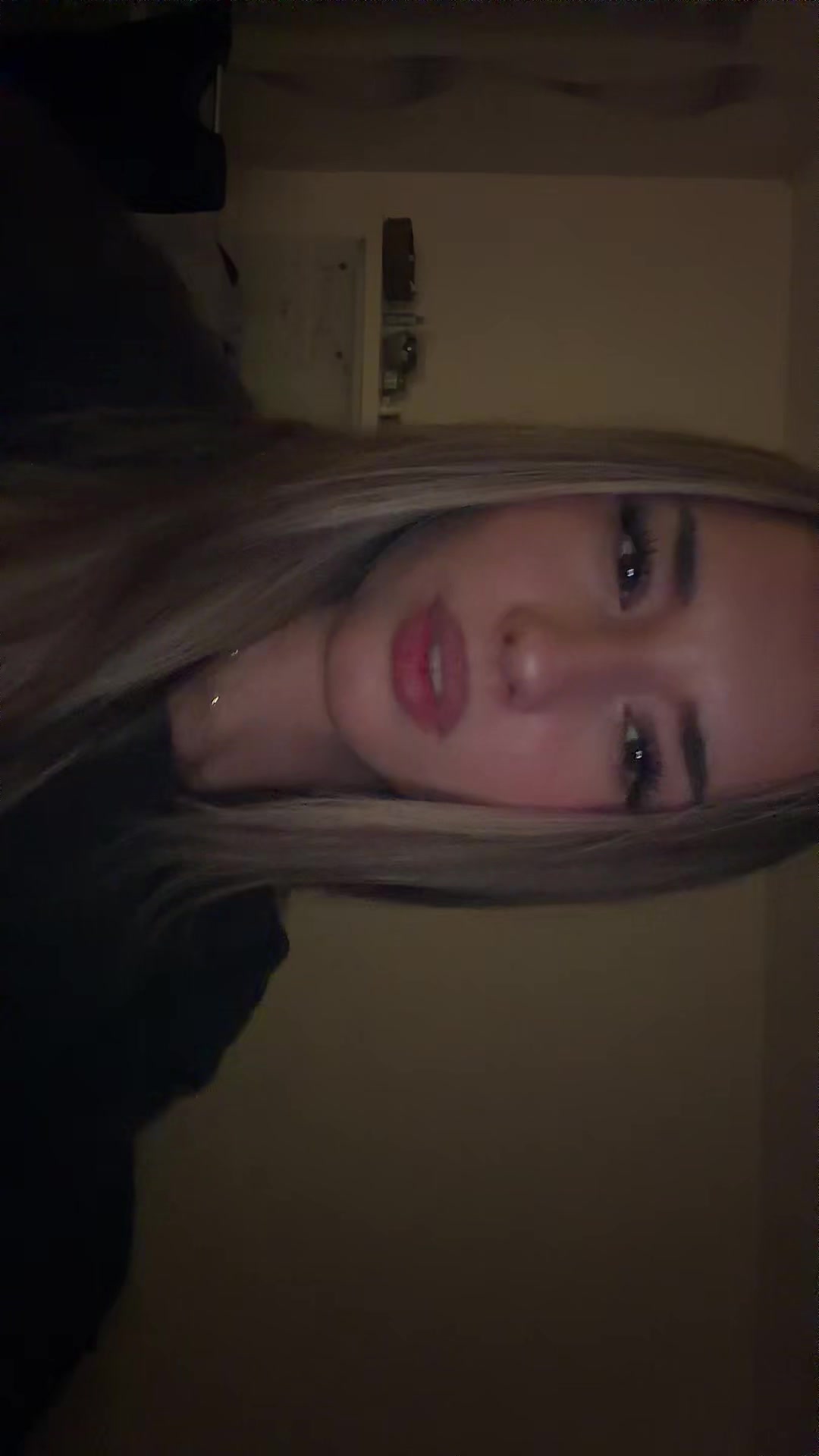 @emi04ly