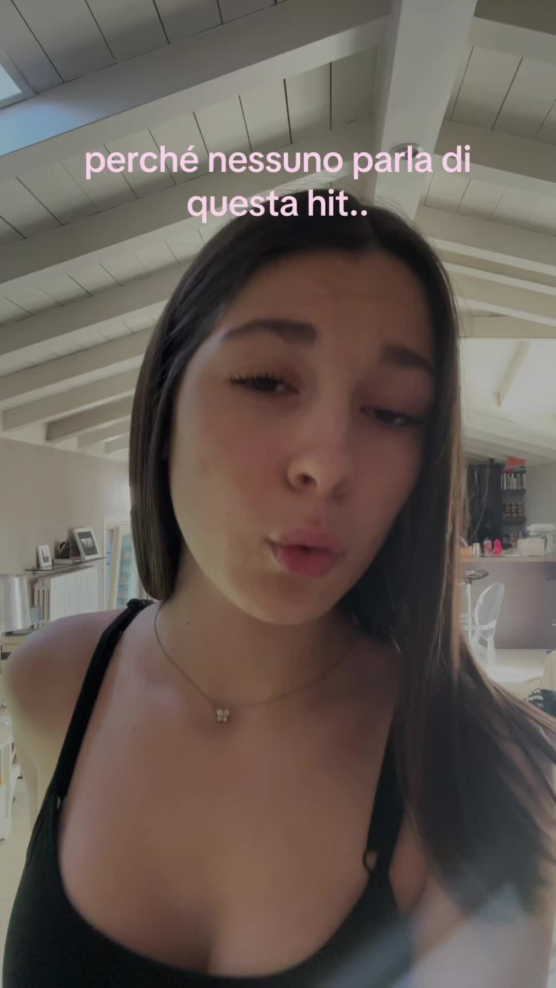 @melaverde____