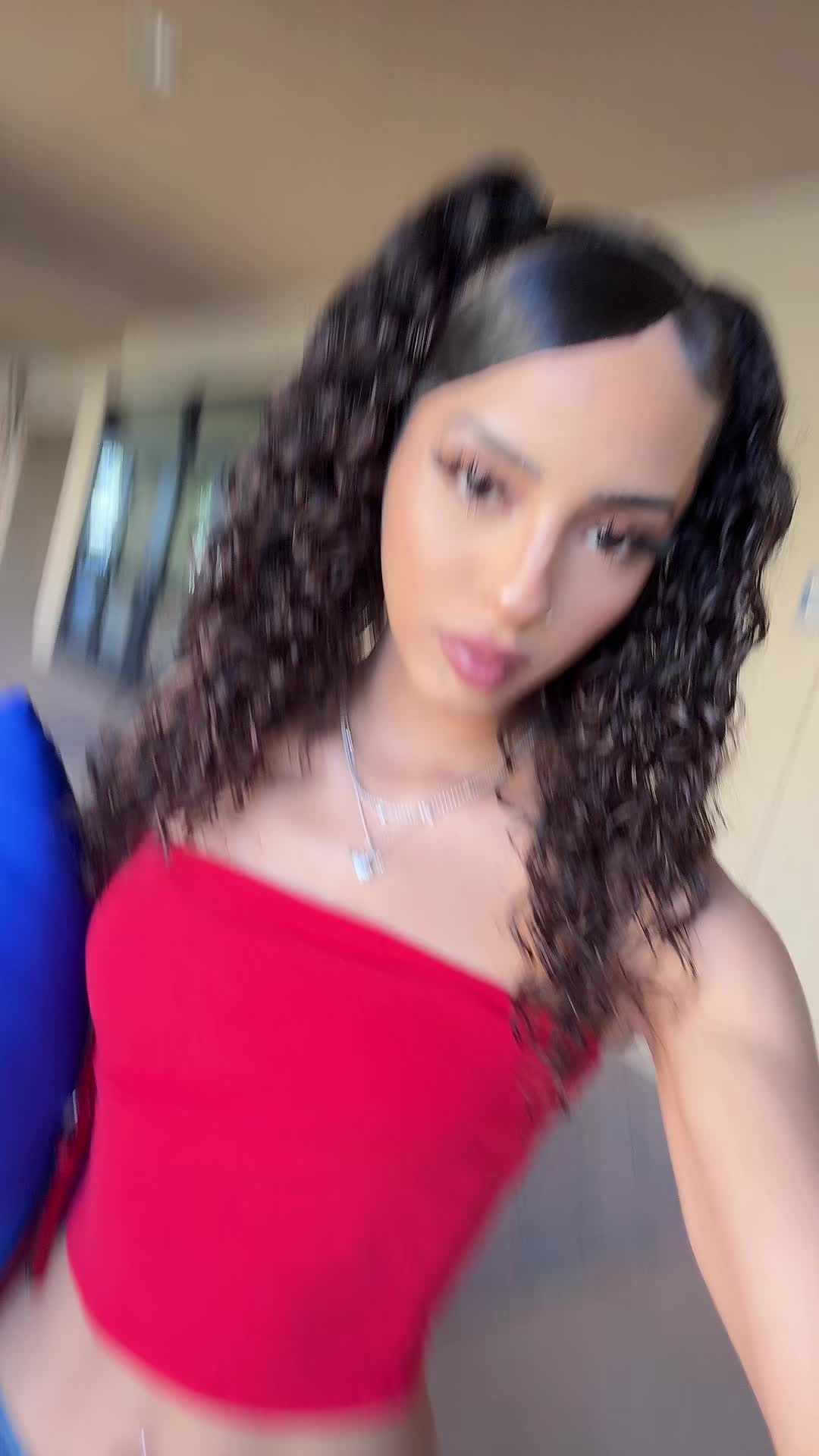 @👸🏽