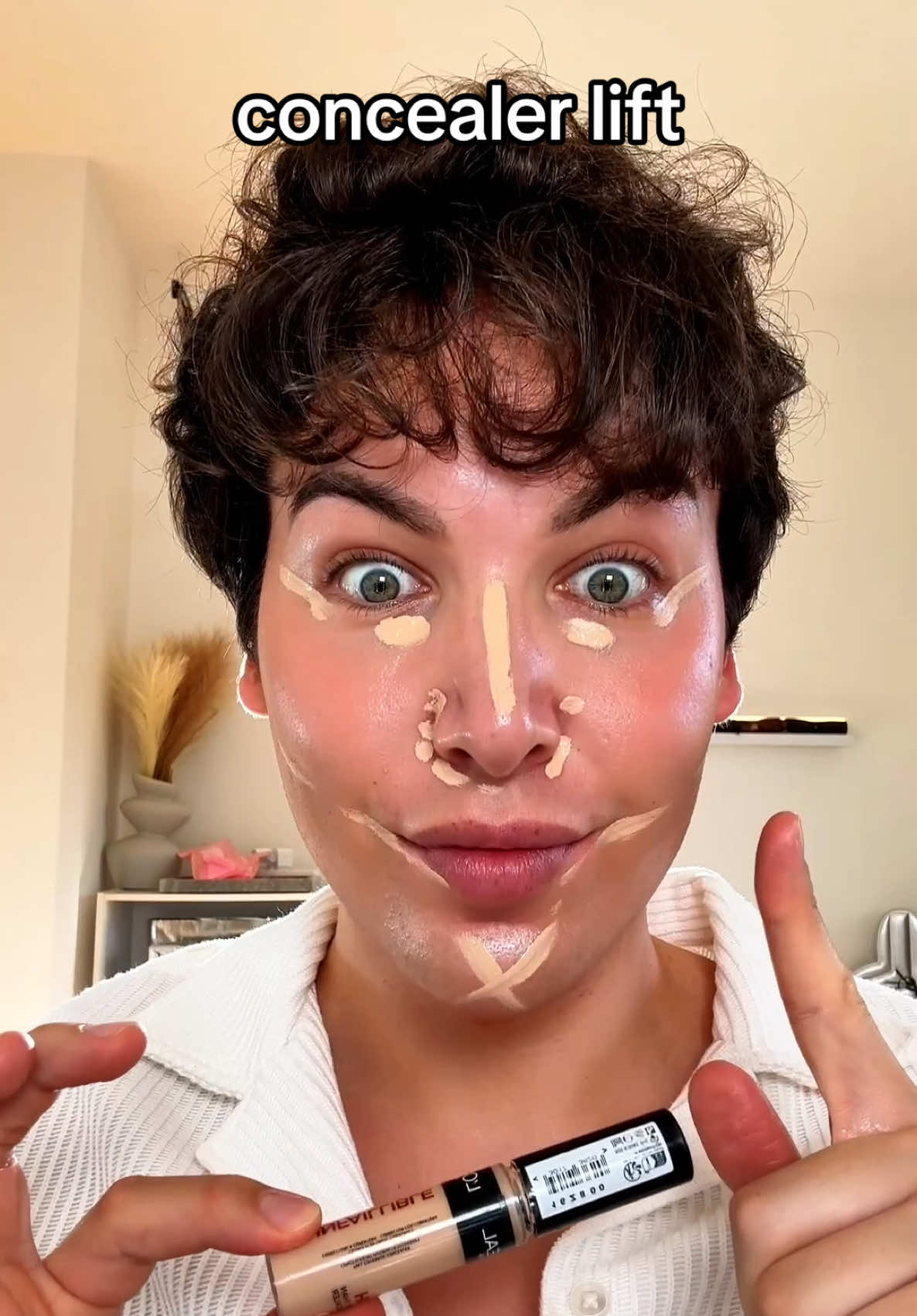 @felixfoxbeauty