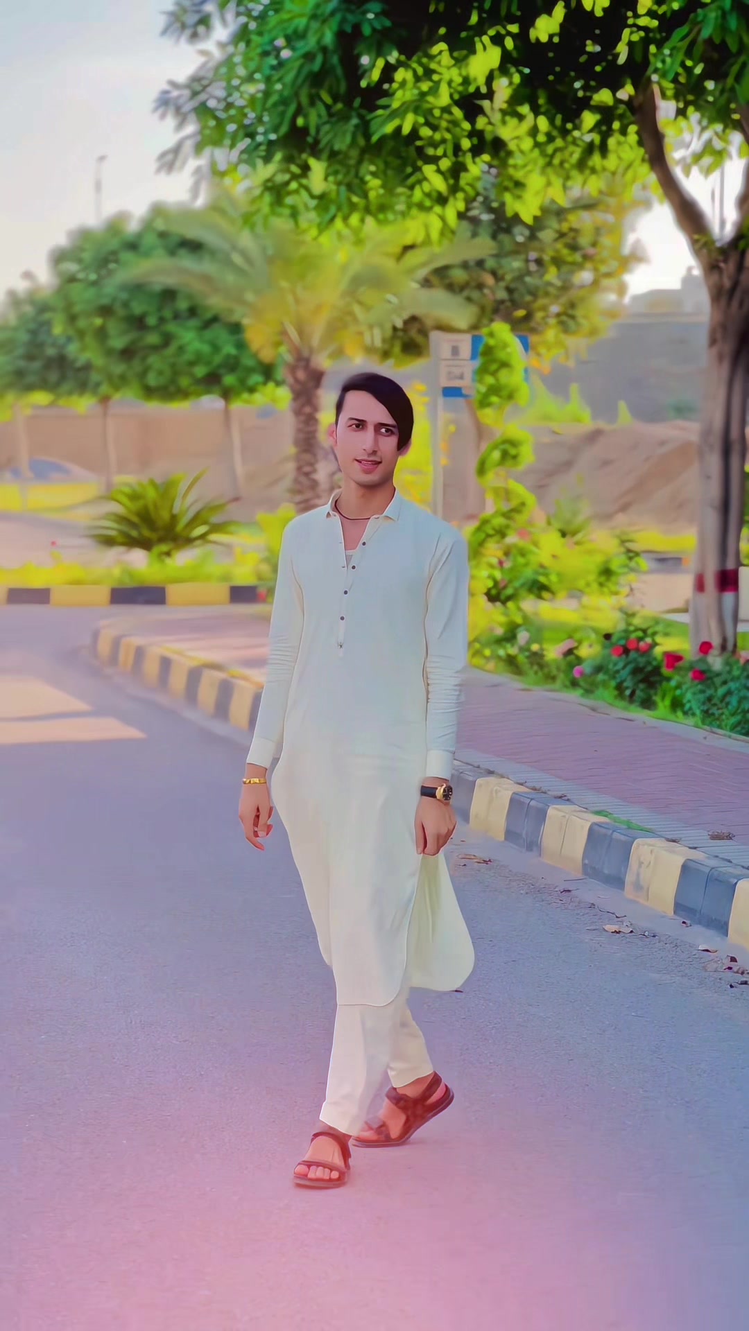 @WaقaS JaNii❤️