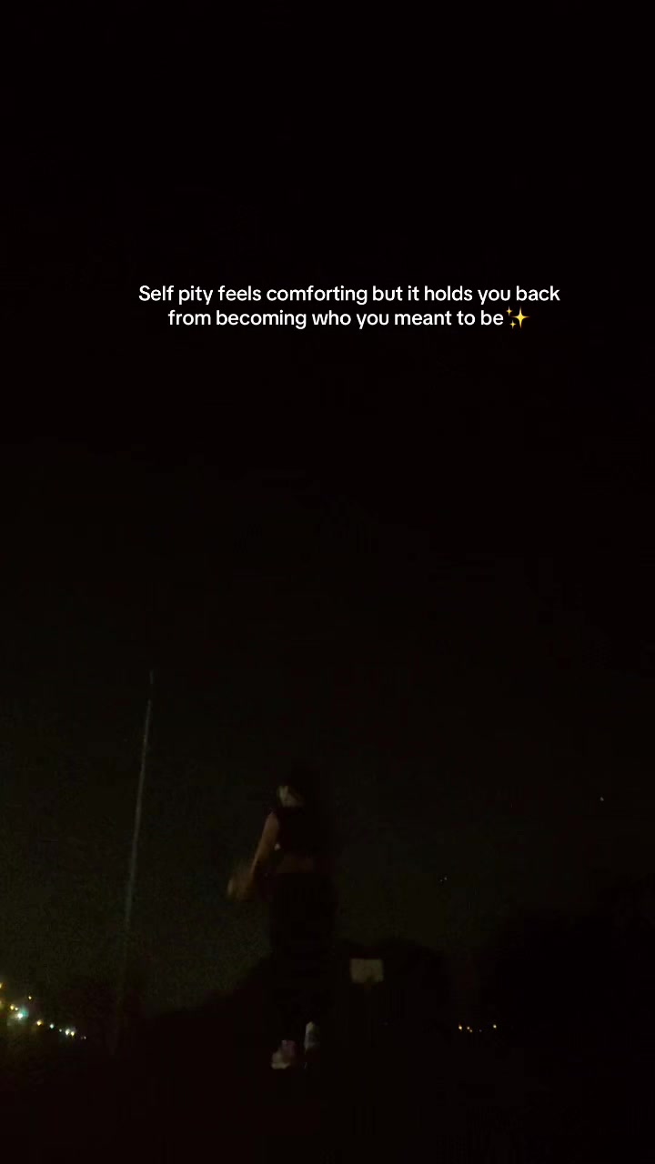 @Unni🦋💃🏼🍑🏳️