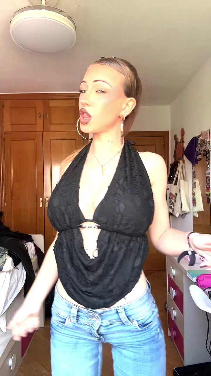 @lachikavampira