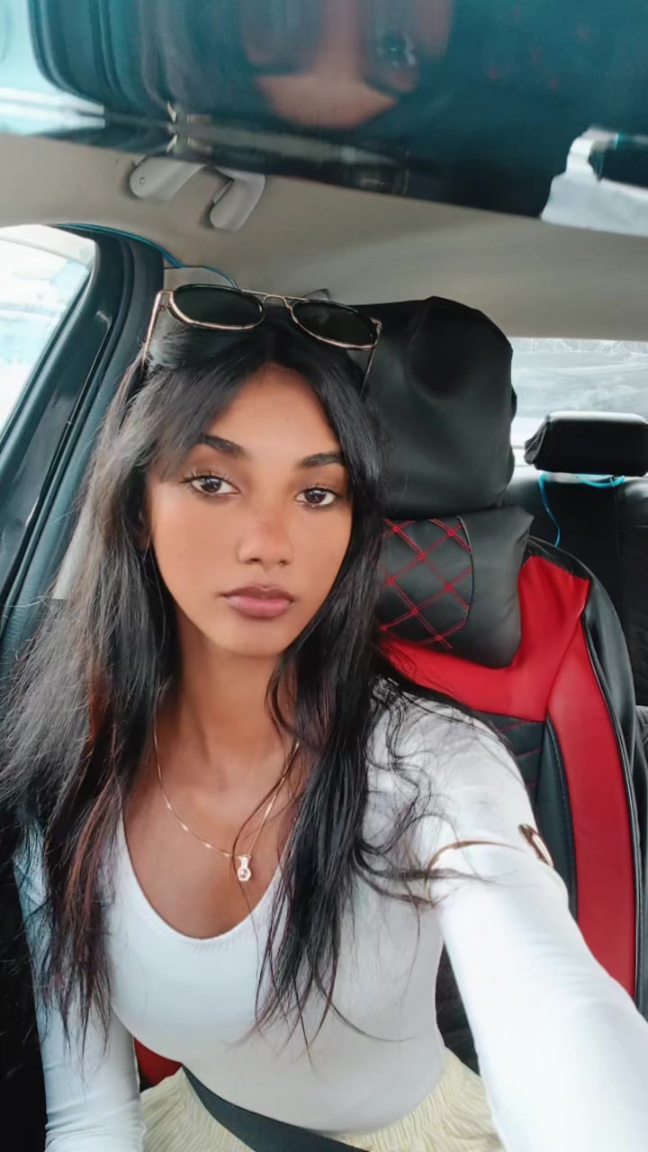 @Nia