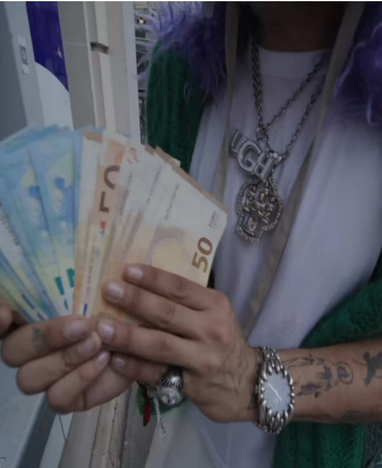 @5