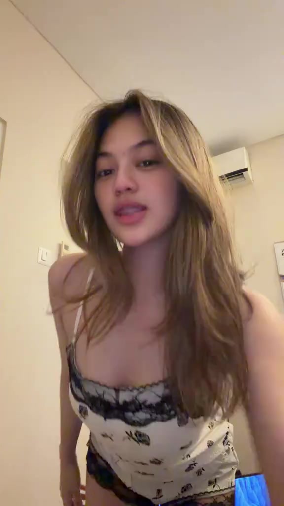 @diindaanih029