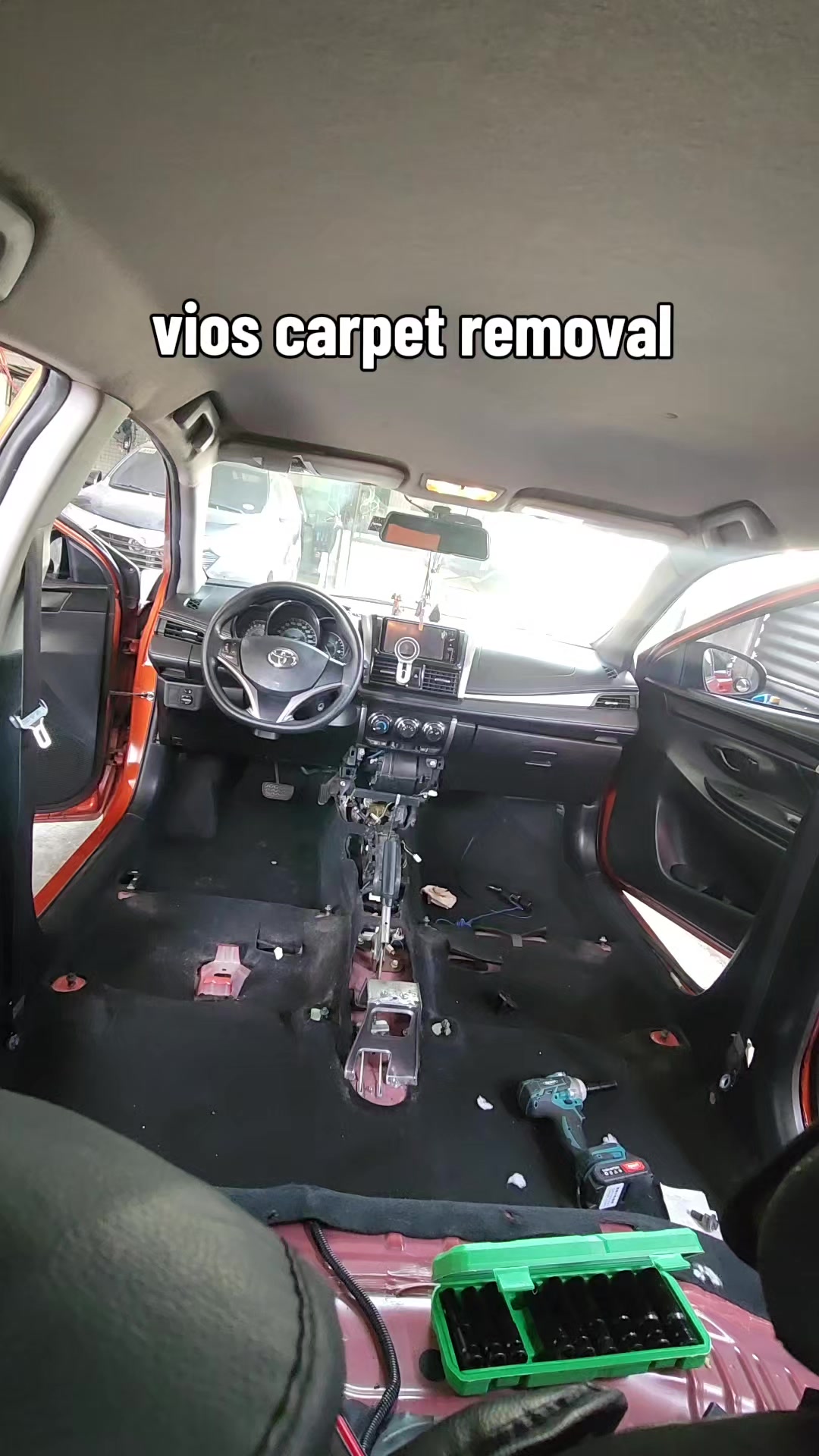 @HyperGloss