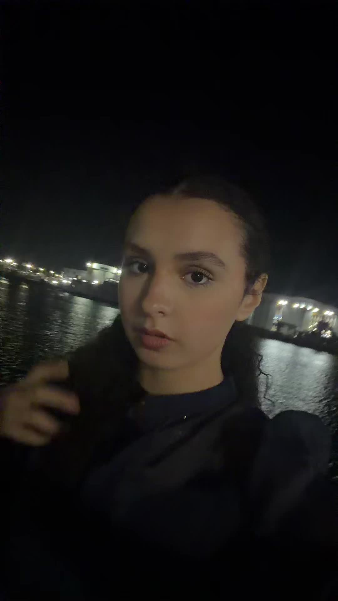 @carolinegarzaaa