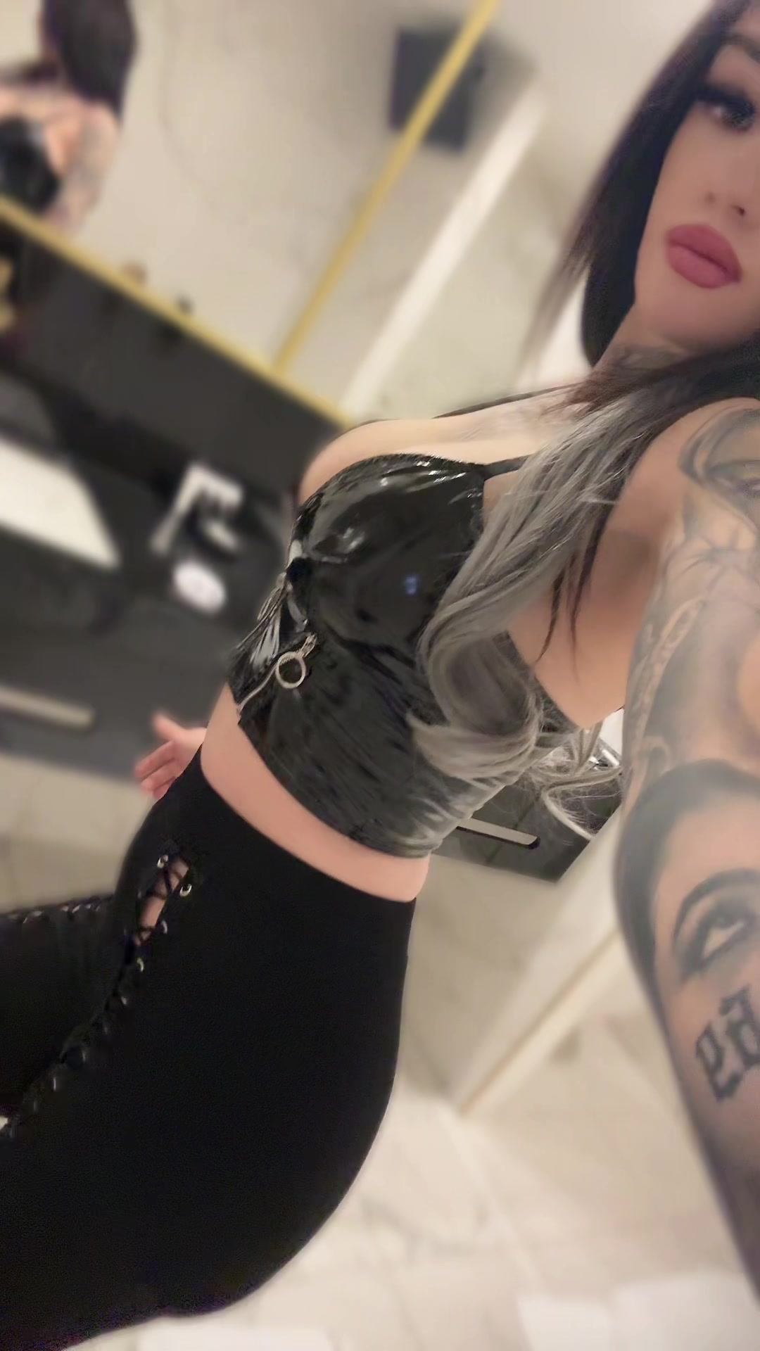 @x_sina69_x