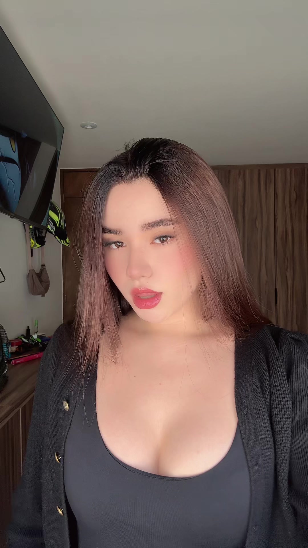 @𝚃𝚑𝚎_𝚐𝚊𝚋𝚜 🍸🎱💄