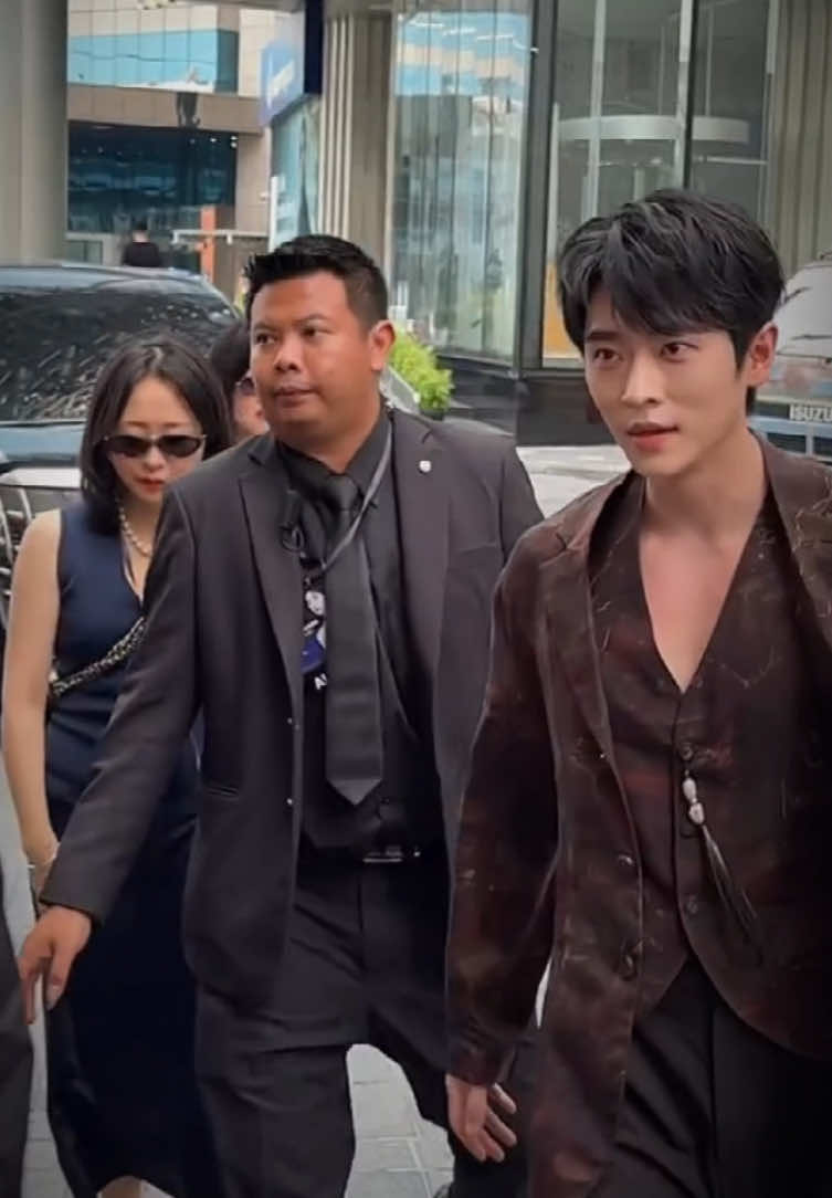 @Người theo đuổi ánh sáng