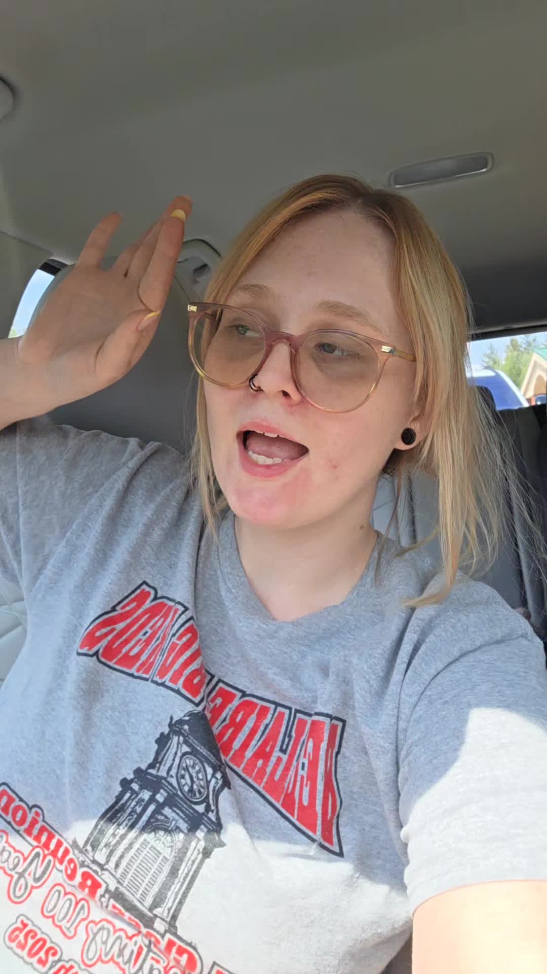 @EmieWonders