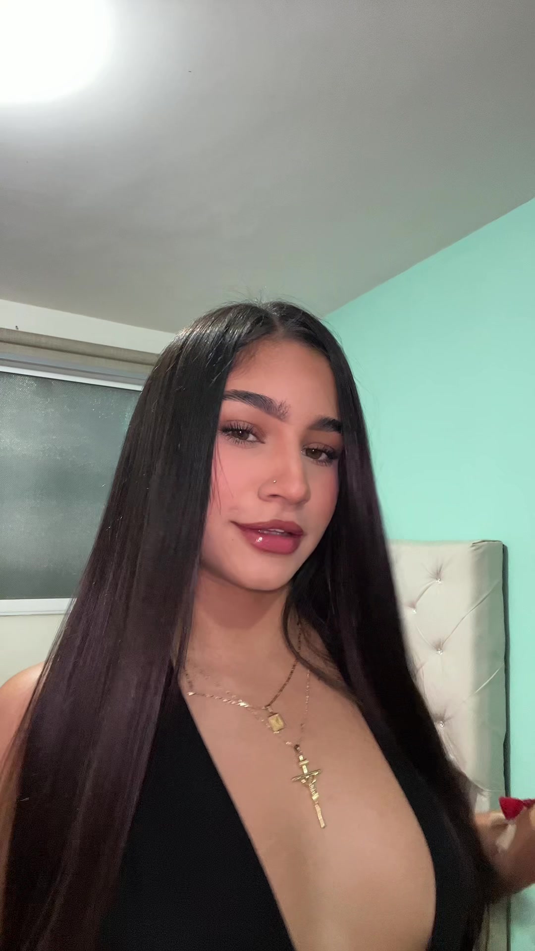 @Valentina