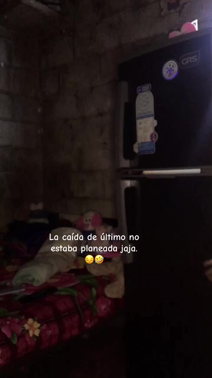@𝑨𝒏𝒈𝒊𝒆_𝑳𝒖𝒏𝒂