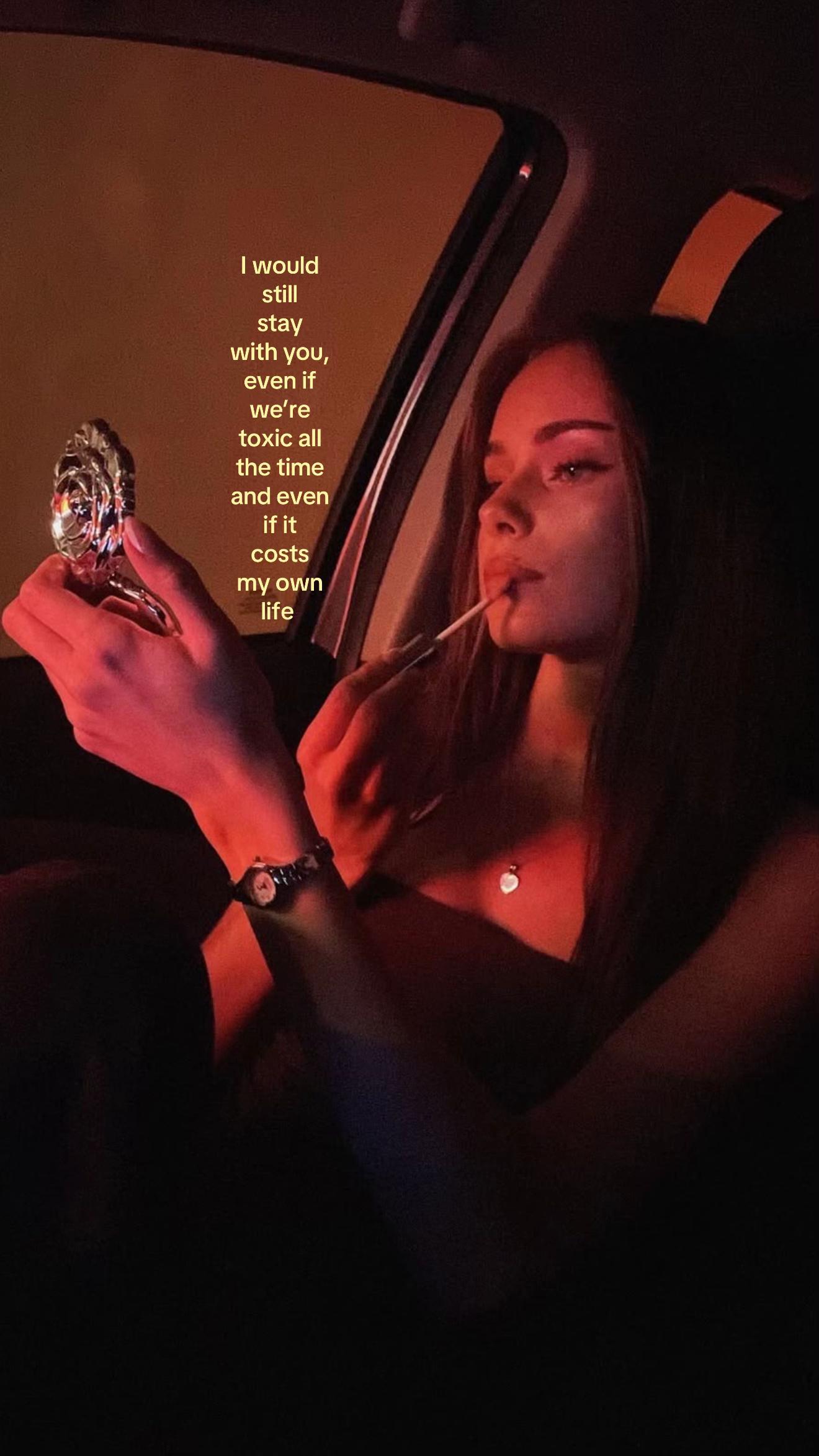 @✰✰✰