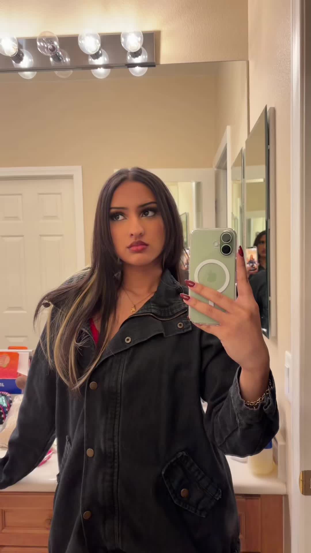 @janeenius