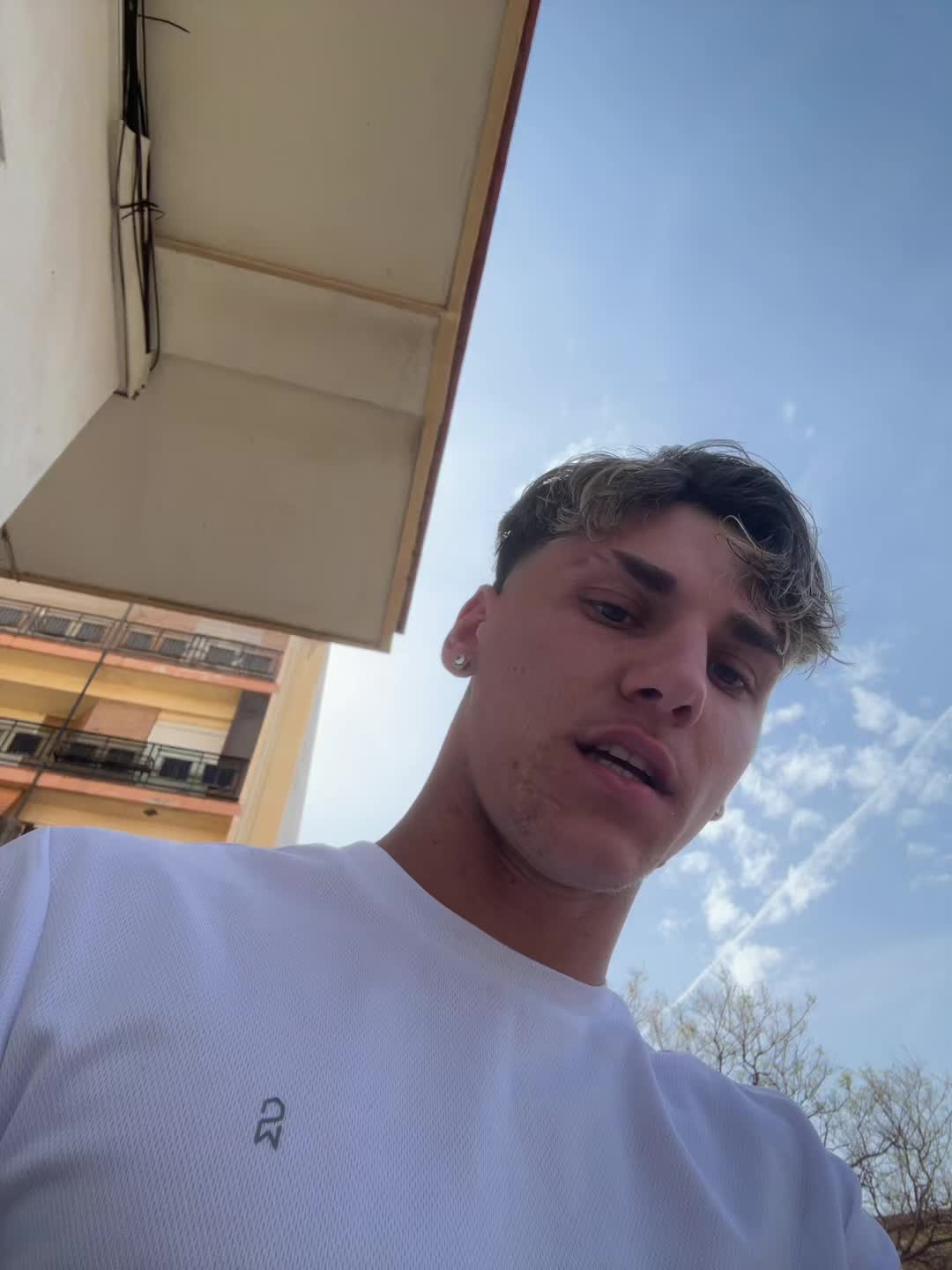 @Domi