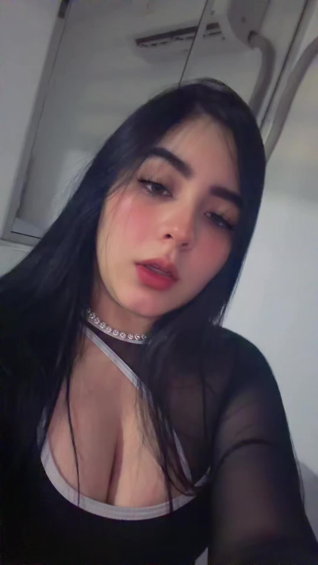 @Mari Trujillo🍓☀️