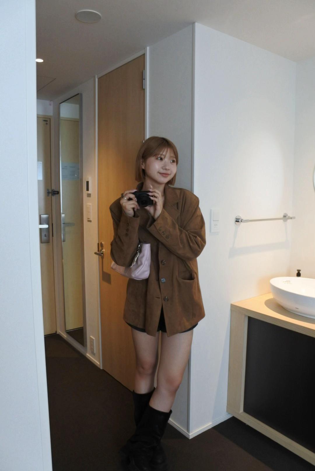 @ayan