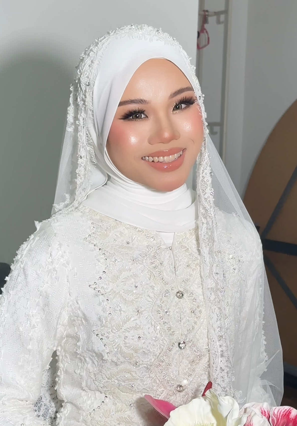 @NaddyNahar Makeup Artist