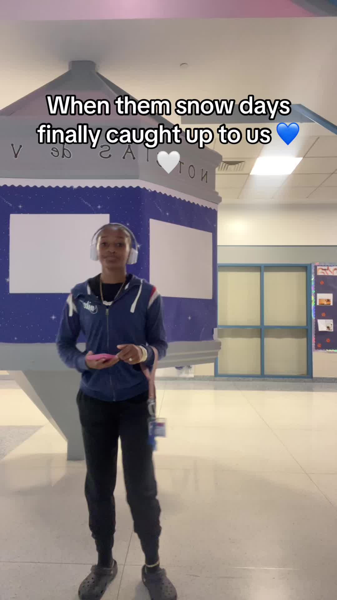 @@momislit